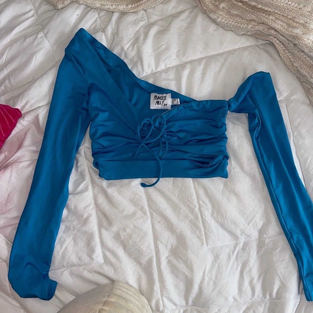 Princess Polly, size 0, off the shoulder on one side, blue top